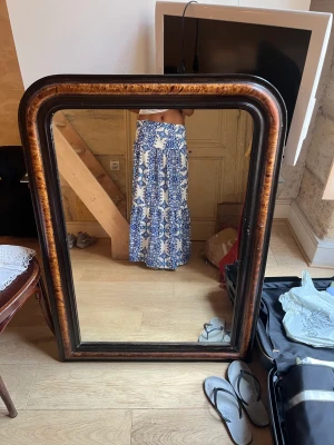 Mönstrad långkjol - Jättefin långkjol!! Använd endast ett fåtal gånger! Skriv om ni undrar något eller är intresserade av att köpa!💗