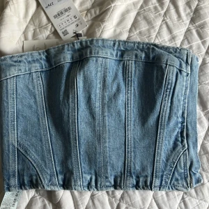 jeans topp - jeans topp från zara storlek S 💖 aldrig använd 