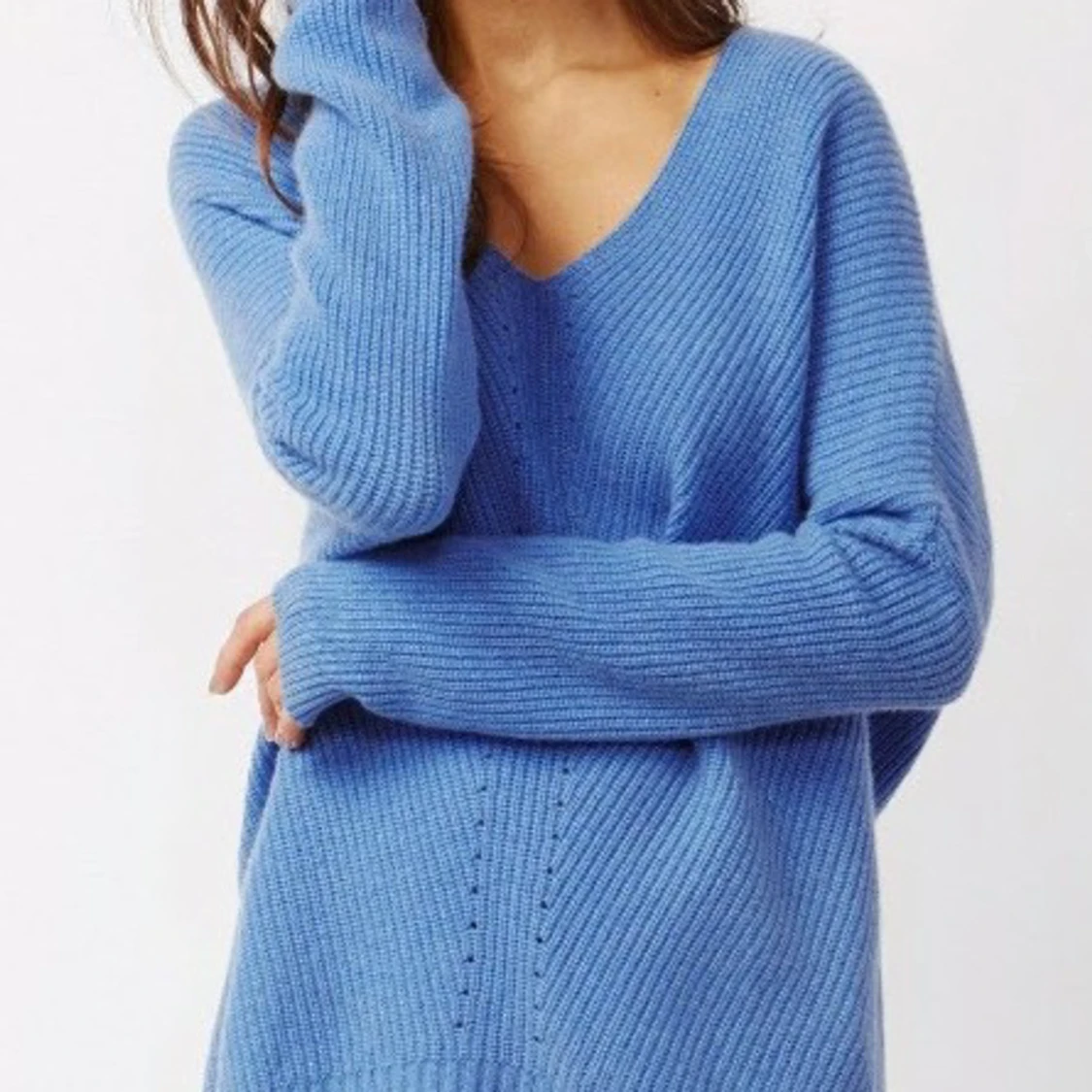 Soft goat oversize v-neck - 91
