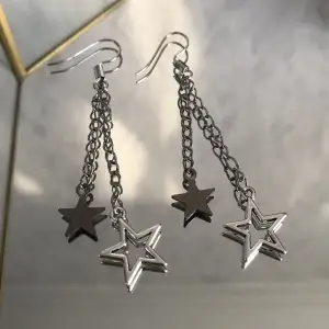 Handgjorda Star Drop örhängen i rostfritt stål. 💫⛓️+ Frakt: 15kr