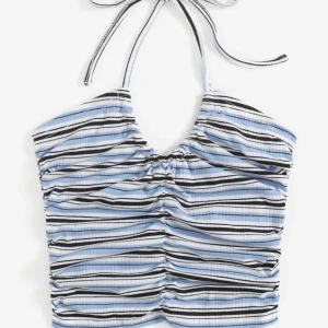 Topp - Jättegulligt linne som man knyter i halsen, skriv vid intresse för fler bilder💗 frakt tilkommer! 