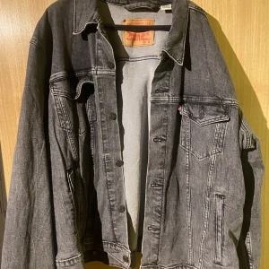Levis jeansjacka  - Storlek xl