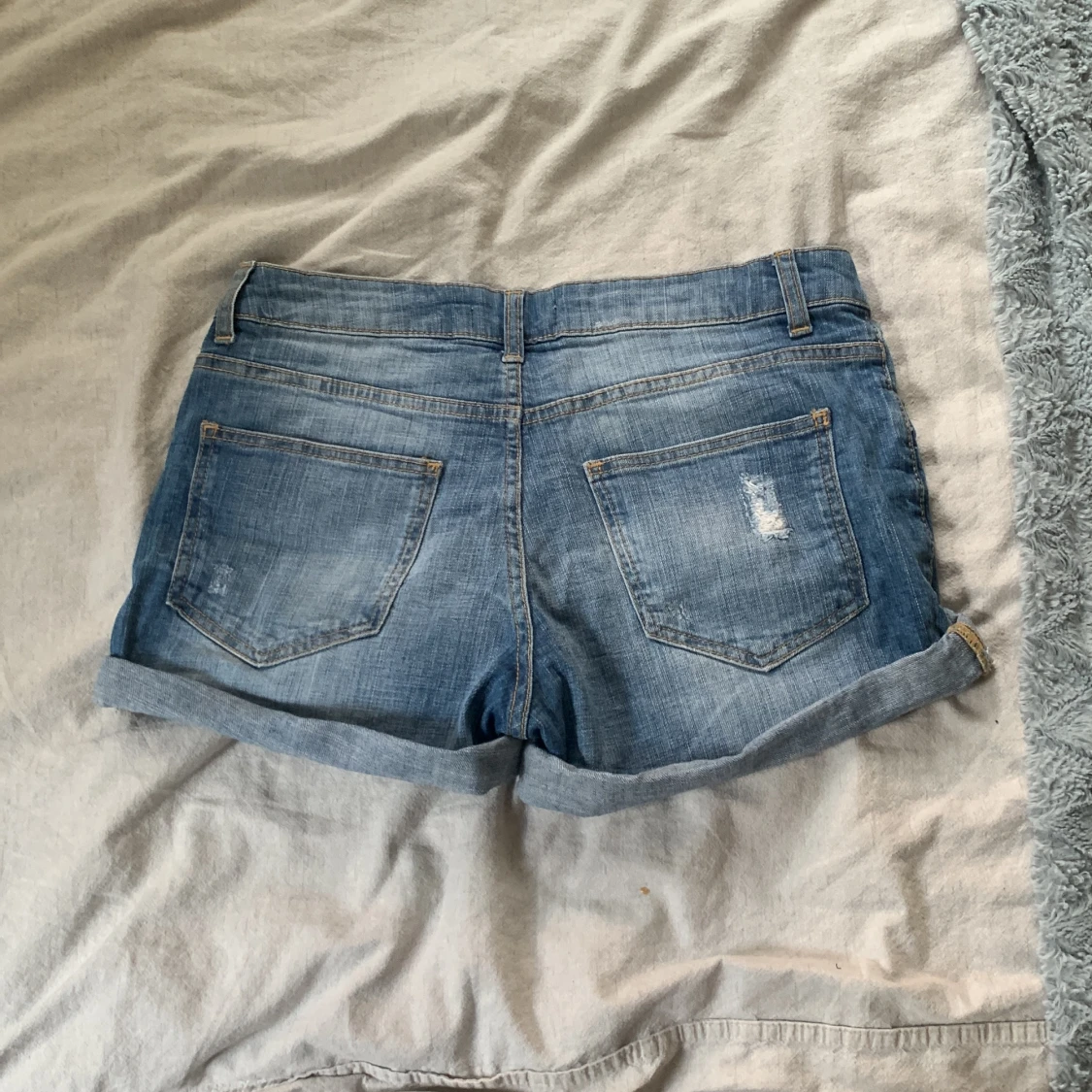 Lågmidjade jeansshorts - 90