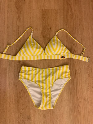 Trocadero bikini  - Cool och rolig trocadero bikini!🫶🏼OANVÄND