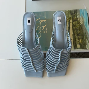 Klackar - Ljusblå klackar från Gina, storlek 41. Endast provade en gång, precis som nyskick! 🩵