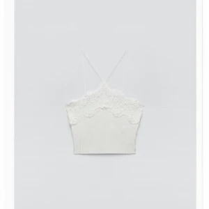 Linne - Nyköpt från zara, oanvänd med lappen kvar, säljer på grund av att den är för liten🤍