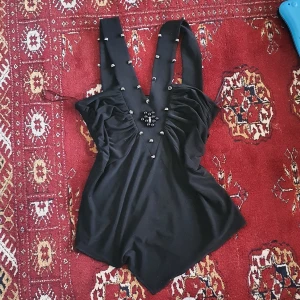 Y2 k topp - I mycket bra skick och passar s_ m