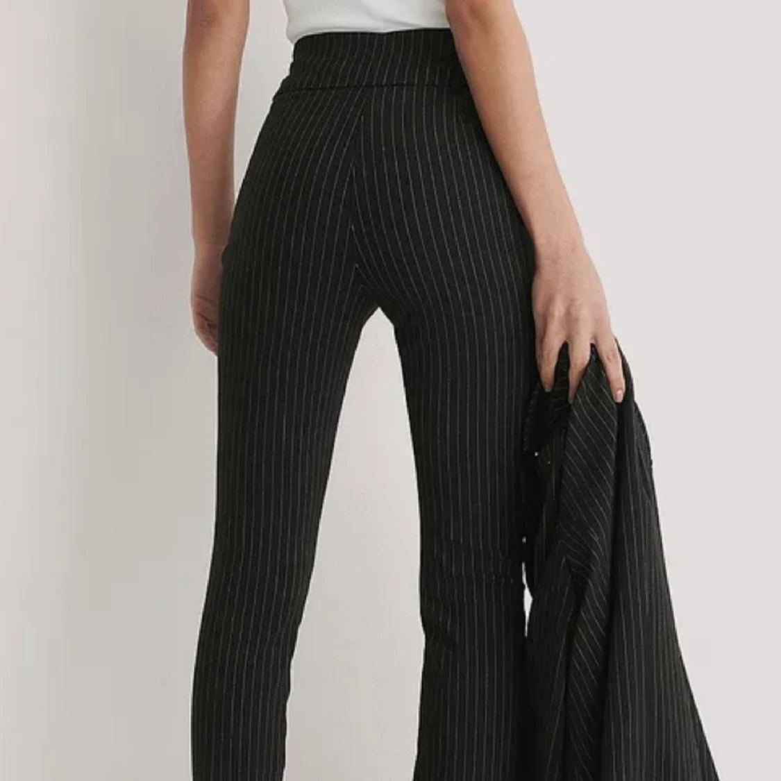 Byxor med slits strl 36  - 90