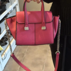 Rosa zara handväska - Liten zara handväska! Bra skick