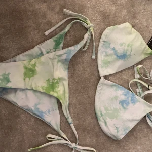 Bikini Zaful S - Helt oanvänd, taggat sitter kvar samt skyddet i trosorna. Storlek S i både överdel och underdel