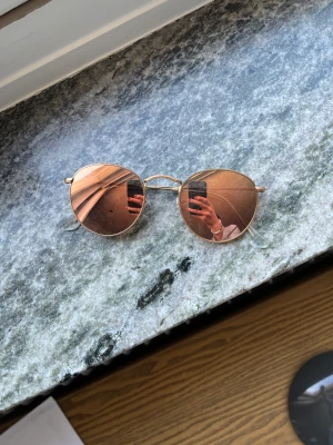 Rayban Solglasögon  - Äkta Rayban Solglaslögon i bra skick! 