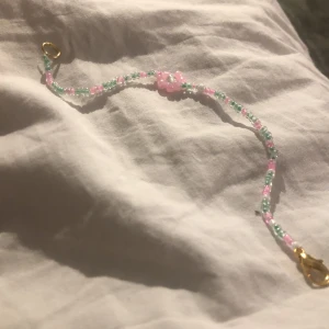 Sommar armband med guld - Ny och fin🫶🏻🌸💗
