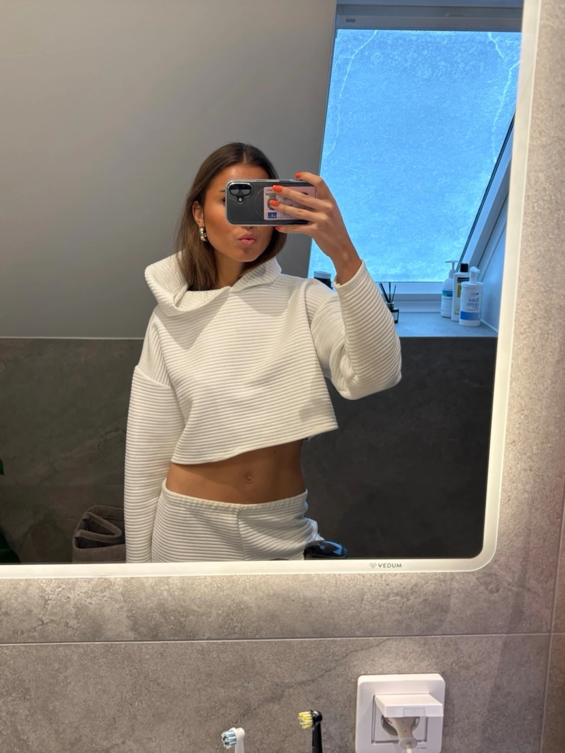 Vitt ribbat pyjamas-set - 2