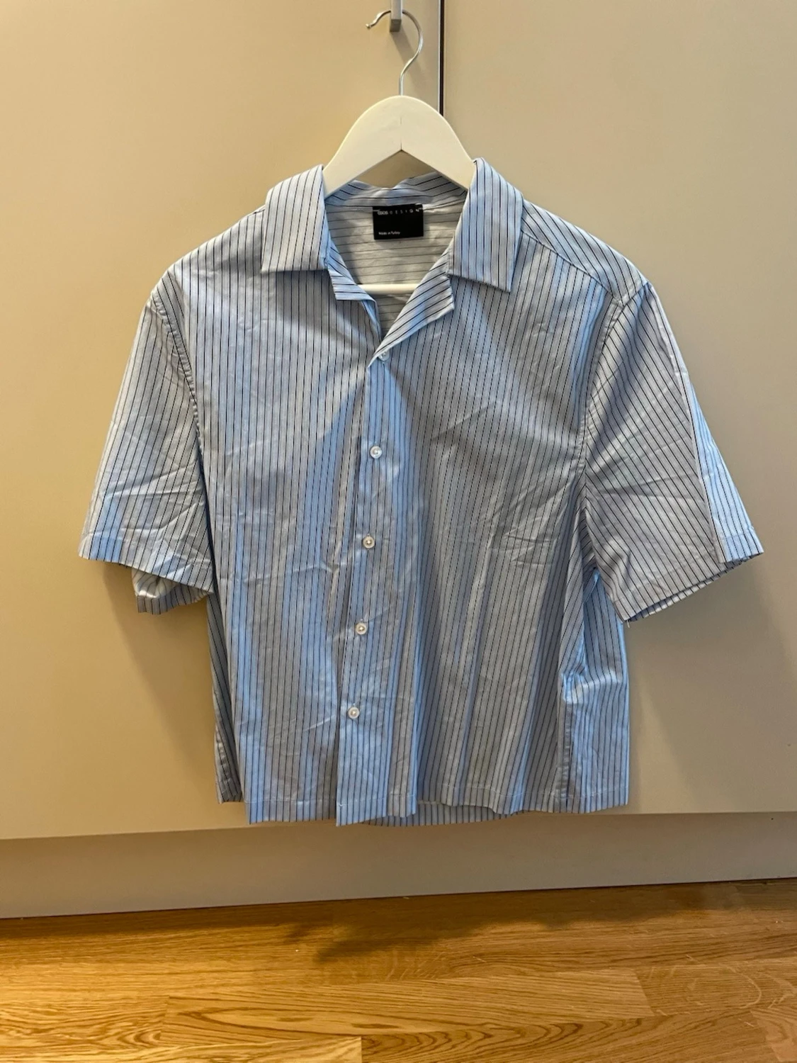 Blåvit randig skjorta 