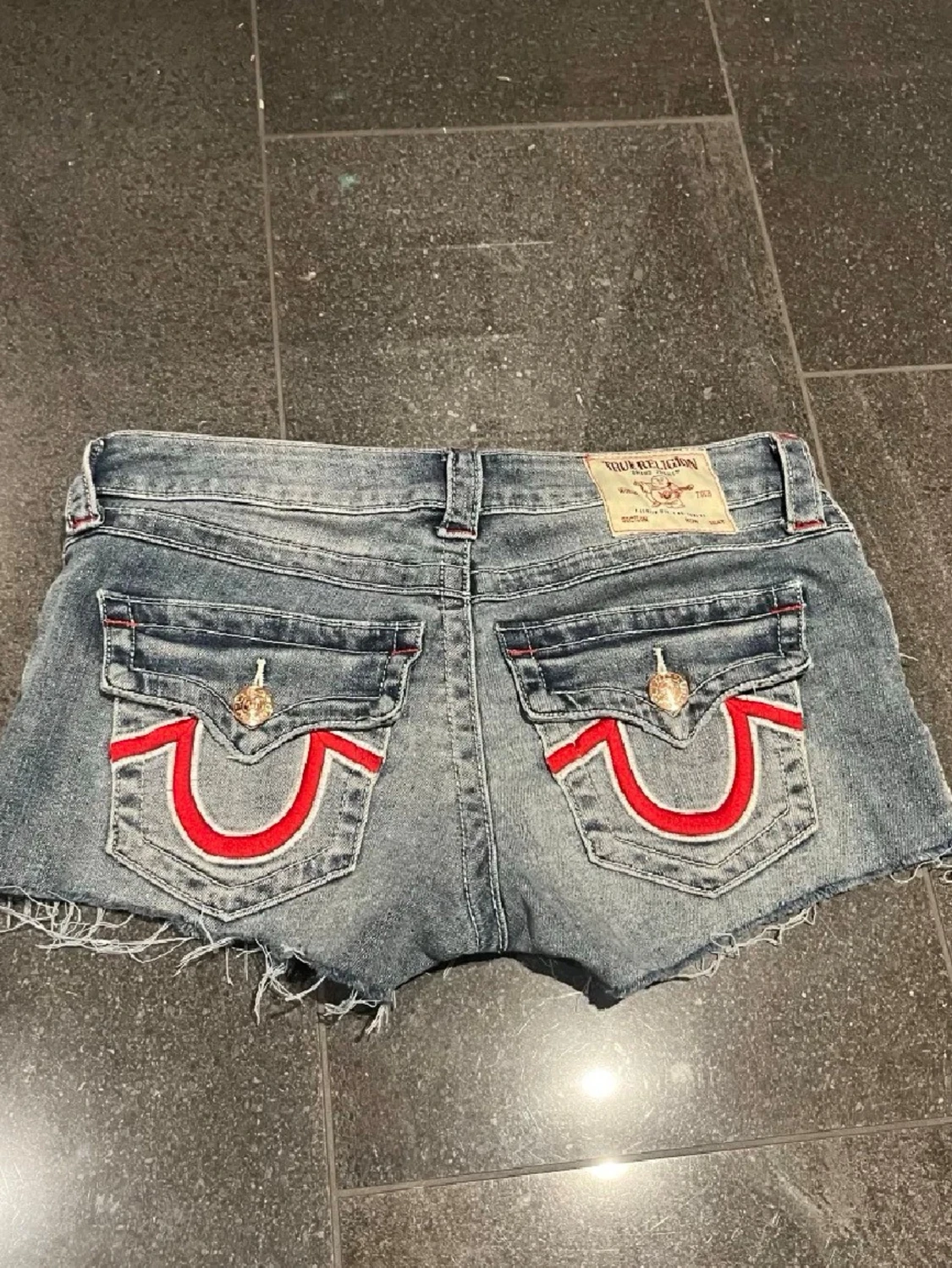 True Religion lågmidjade shorts - 1