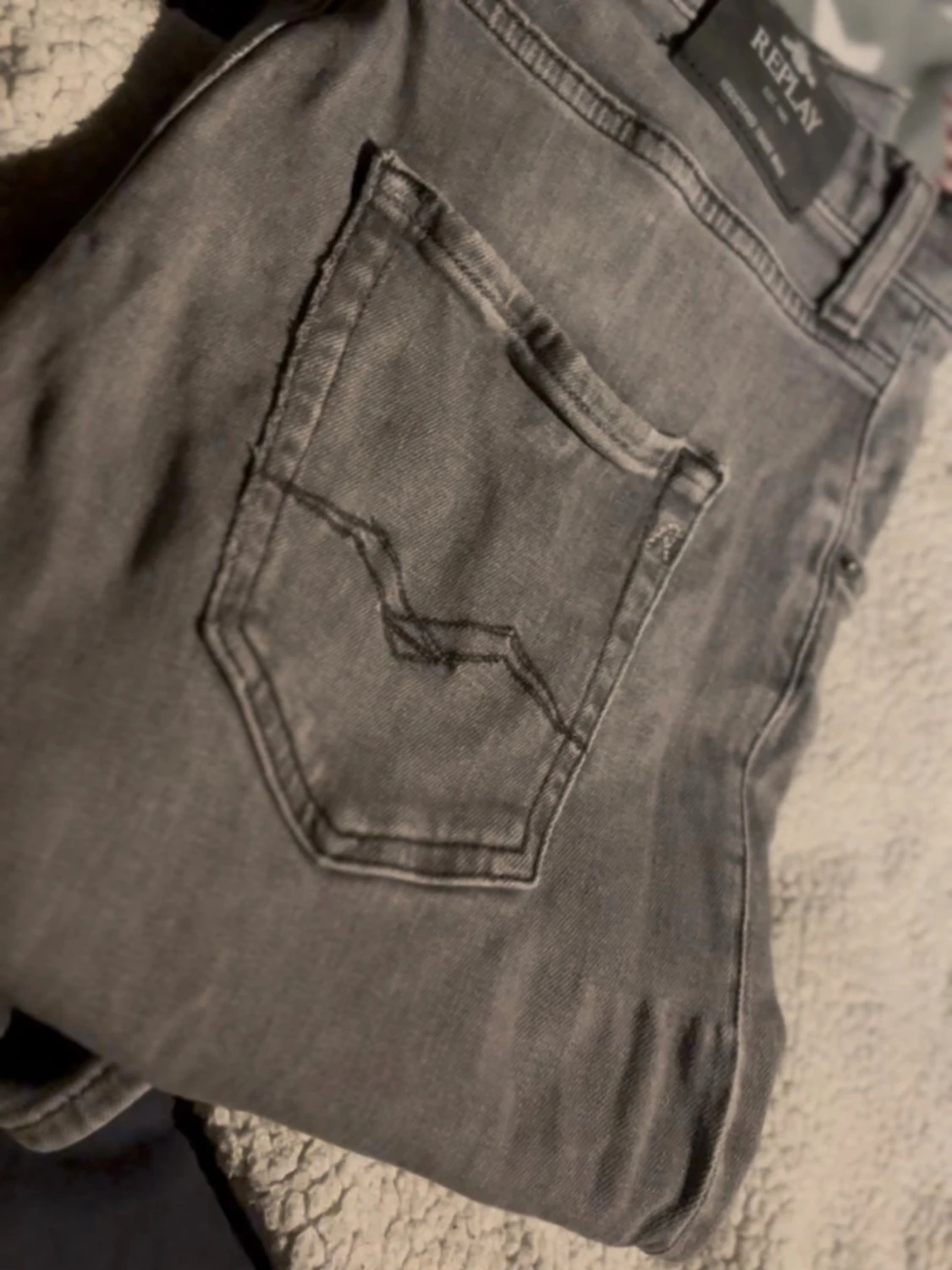 Grå jeans från Replay