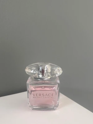 Versace Bright Crystal parfym - Versace Bright Crystal parfym. 