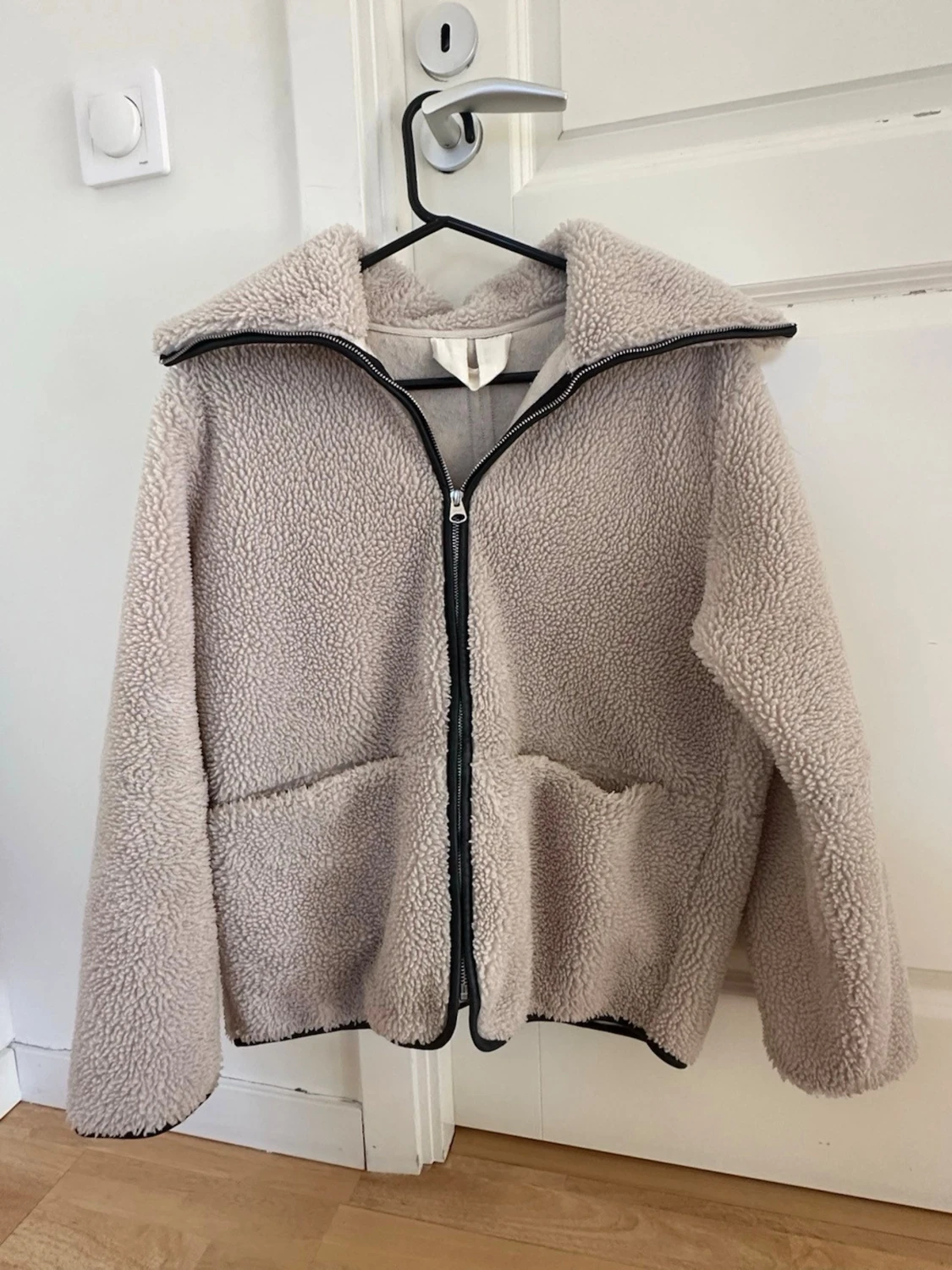 Arket Teddy jacka - 3