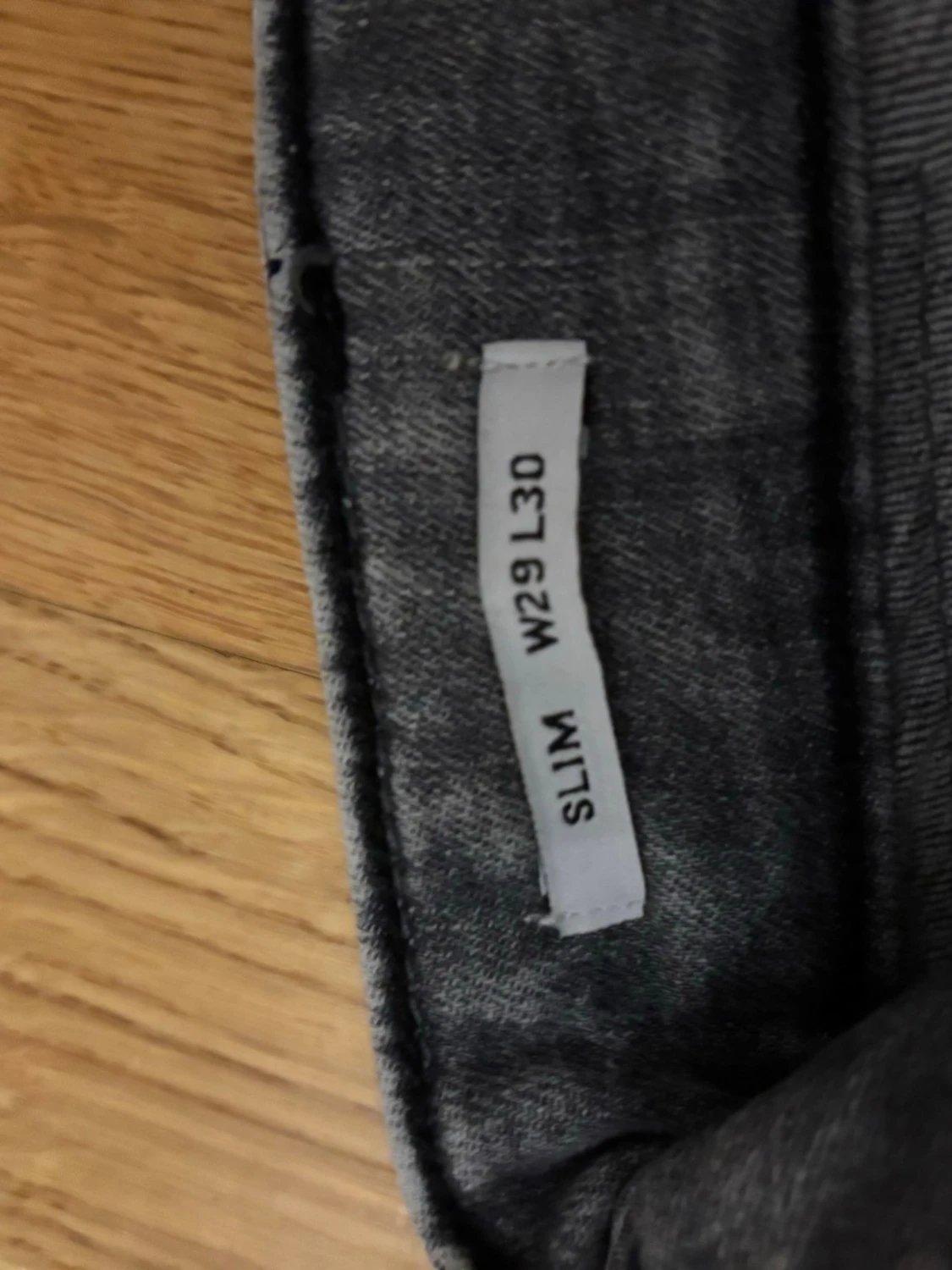 Grå jeans från Vailent - 3