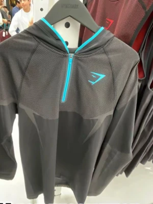 Onyx v5 hoodie blå - Lyclades beställa en blå onyx v5 hoodie på droppet i storlek L. Kommer inte öppna paketet utan skickas direkt till er. Jag har Orderbekräftelse fråga bara i dm. Pris kan diskuteras 