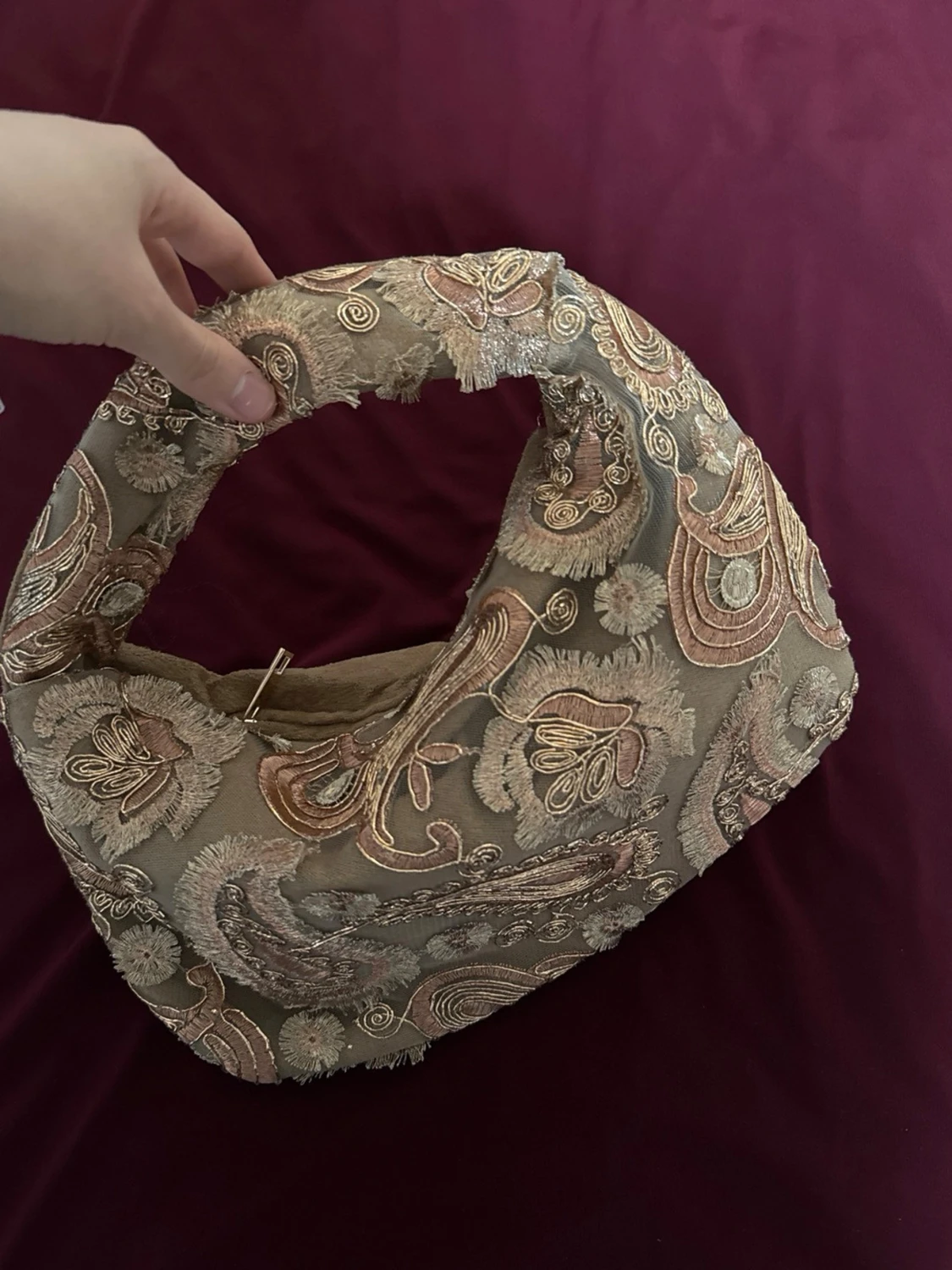 Beige paisleymönstrad handväska - 1