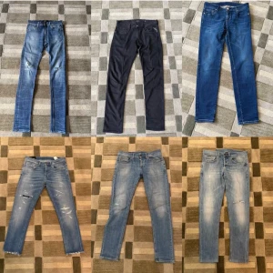 Jeans bulk - Säljer alla dessa separat på plick men om nån vill köpa bulk (alla) så får man til ett bättre pris!!           3x dondup(dom längst ner), 2x replay(mitten och vänster högst upp), 1x Jacob cohen(höger högst upp). Original för alla är 3400kr om man köper bulk e de 2800kr. Har dessutom redan sänkt priset på alla jeans på plick så egentligen är originalpriset högre. Storlek är mellan W30-W33 Skriv för frågor eller funderingar!!