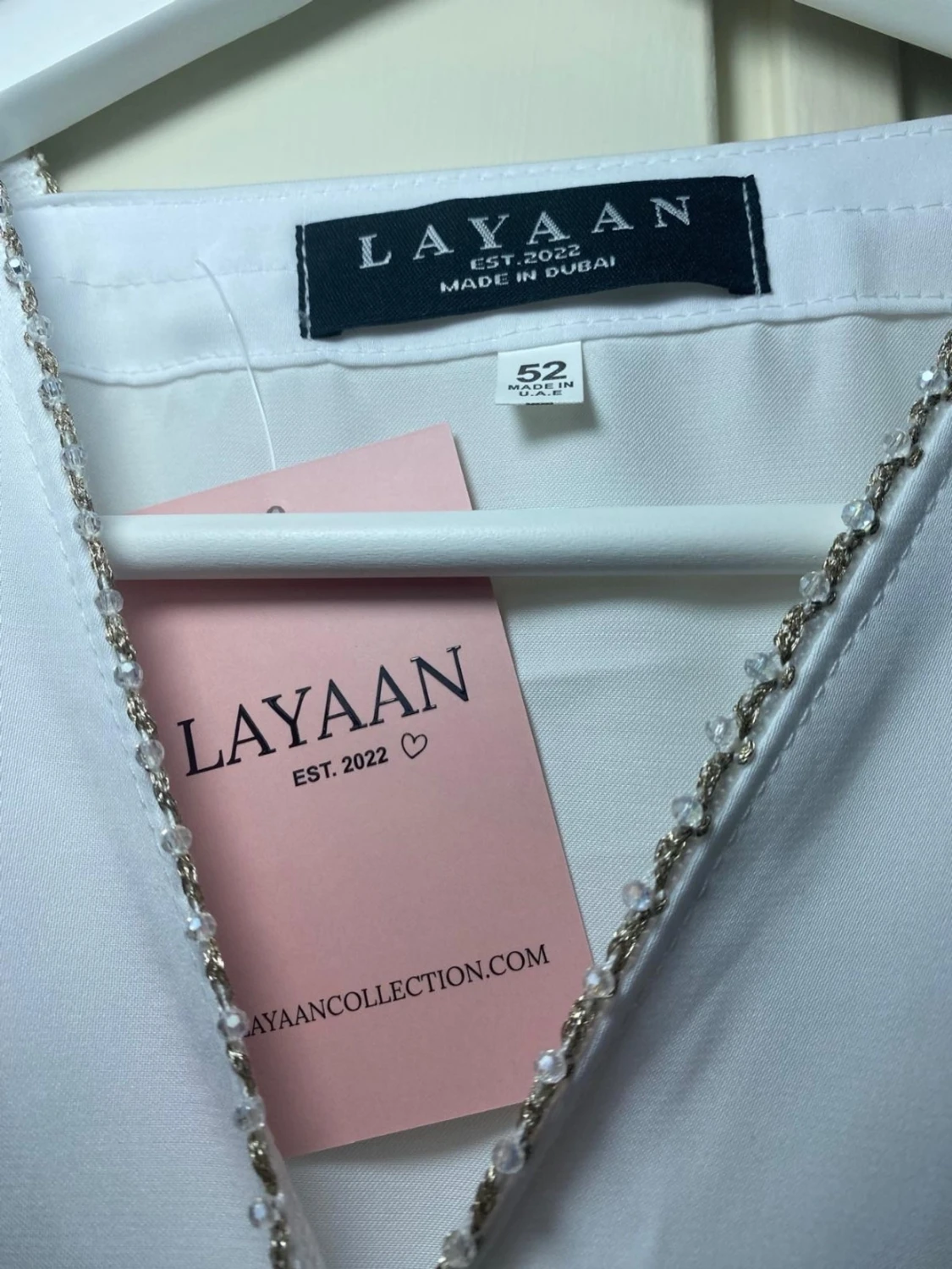 Vit abaya  - 4