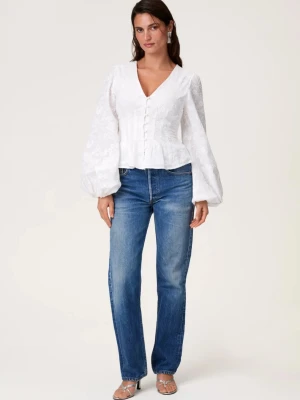 PALENA BLOUSE ADOORE - Säljer min vita blus från Adoore i storlek 38 i mycket bra skick. Nypris 1295kr. Säljer för 1050💕
