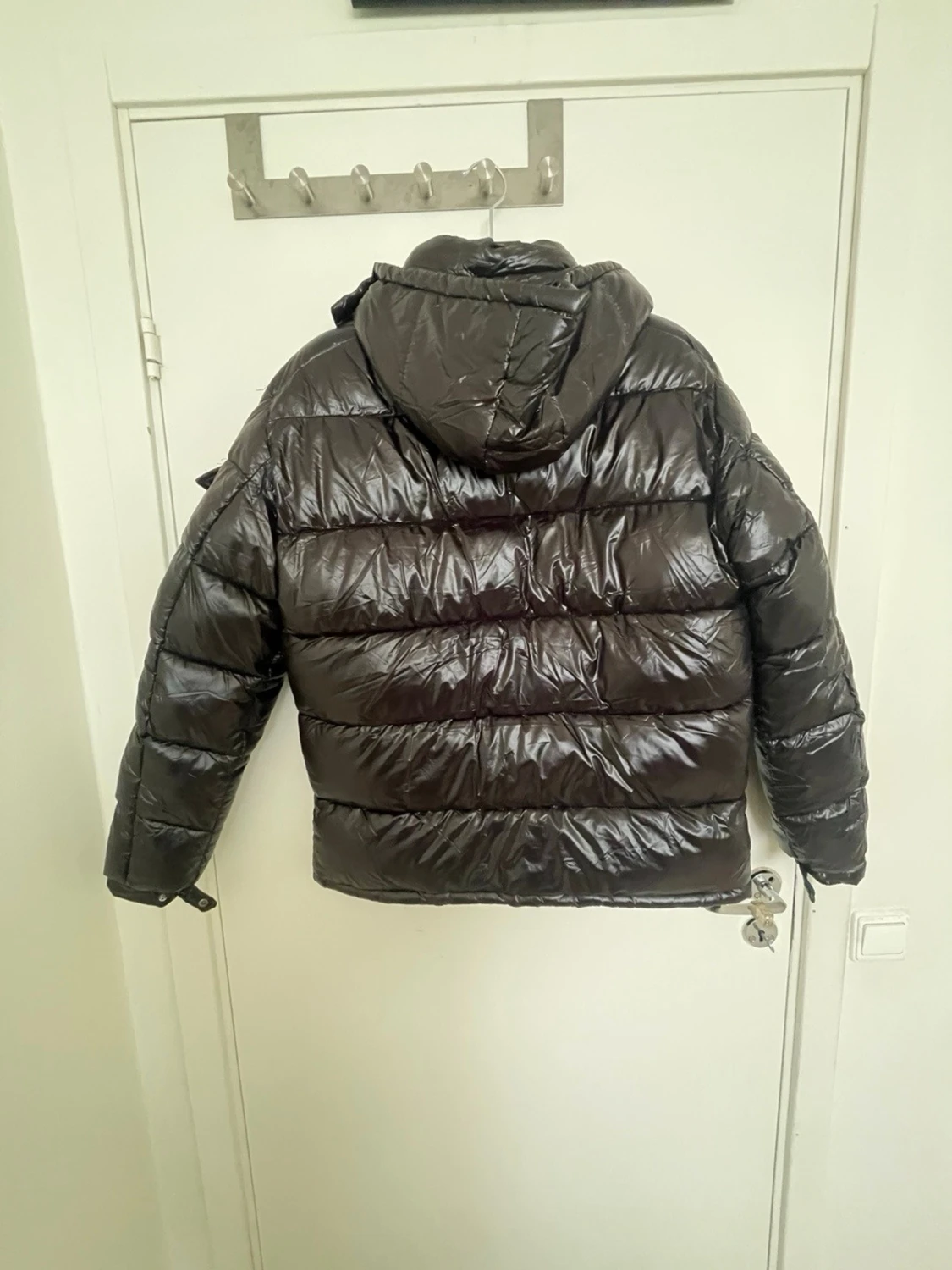 Svart pufferjacka från Moncler - 1