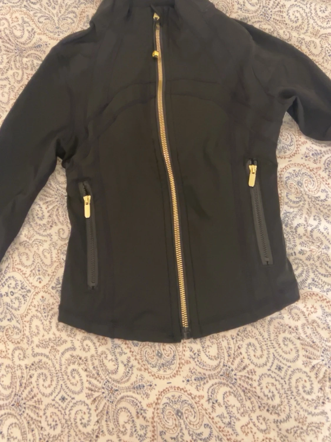Lululemon - 3