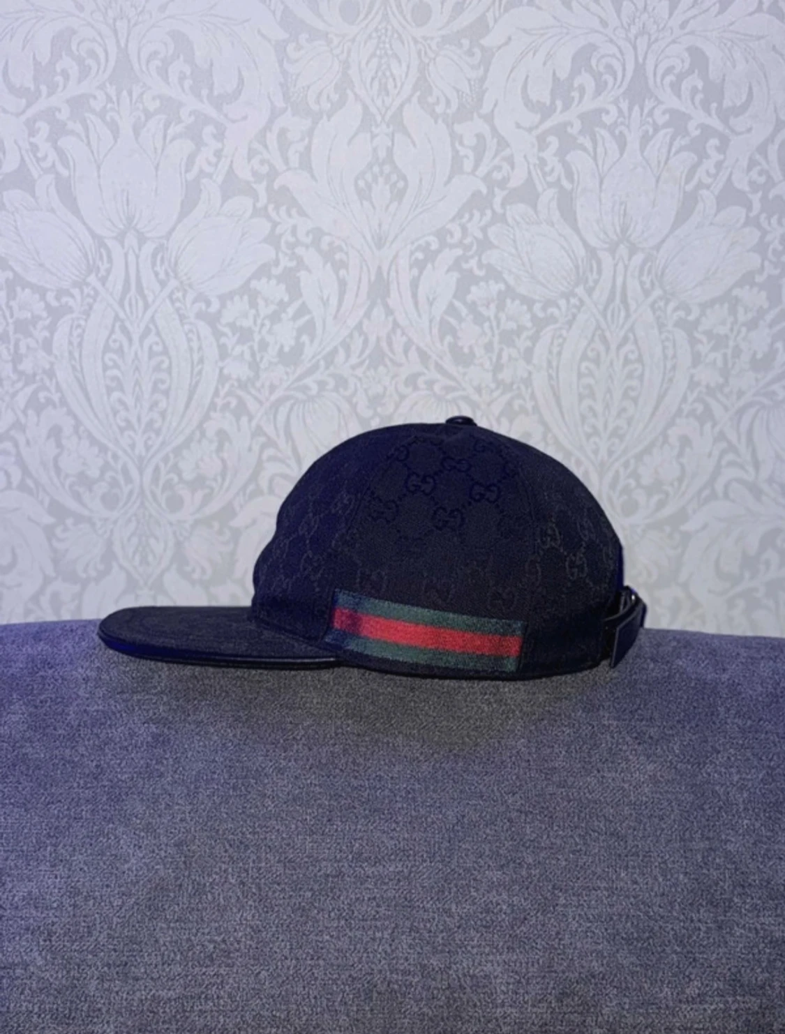 Svart keps från Gucci med GG-mönster - 1