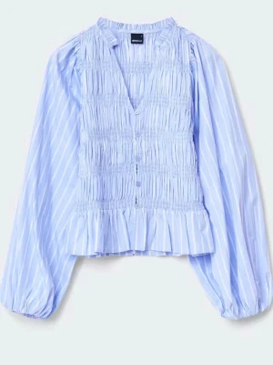 Blus från Gina - Super söt blus ifrån Gina tricot, använd endast en gång och är helt slutsåld, nypris 399