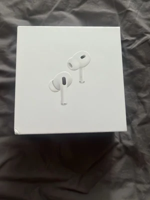 Apple AirPods Pro 2nd Gen förpackning  - Säljer AirPods gen 2 orginalförpackning ( bara förpackning)