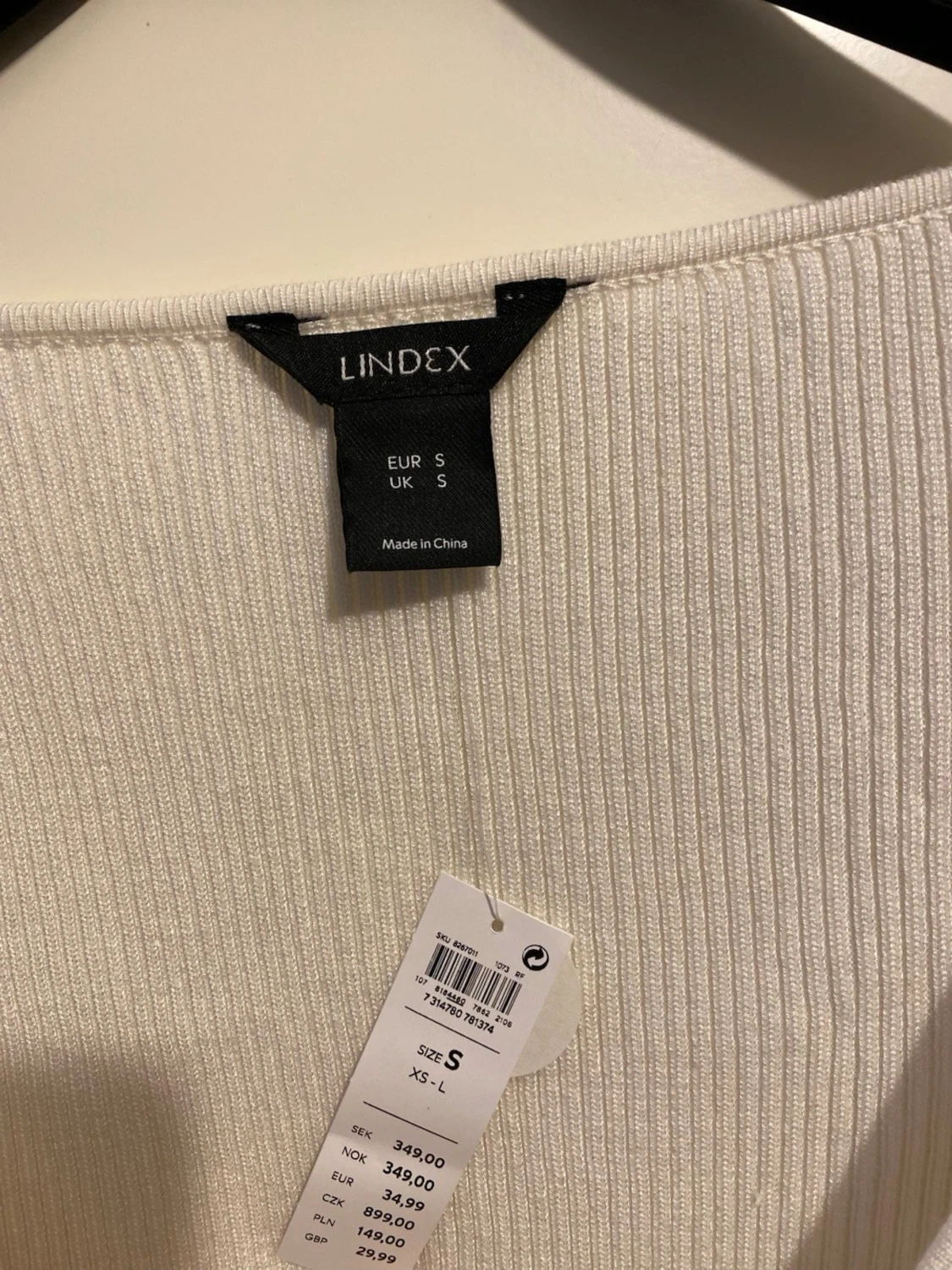 Vit ribbad topp från Lindex - 2