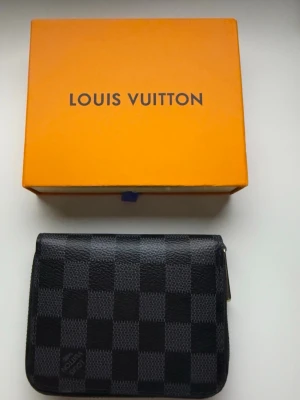 Plånbok - Plånbok, aldrig använd, pris kan diskuteras