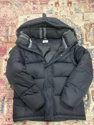 Burberry jacka - Burberry jacka. helt nytt jacka med tags.