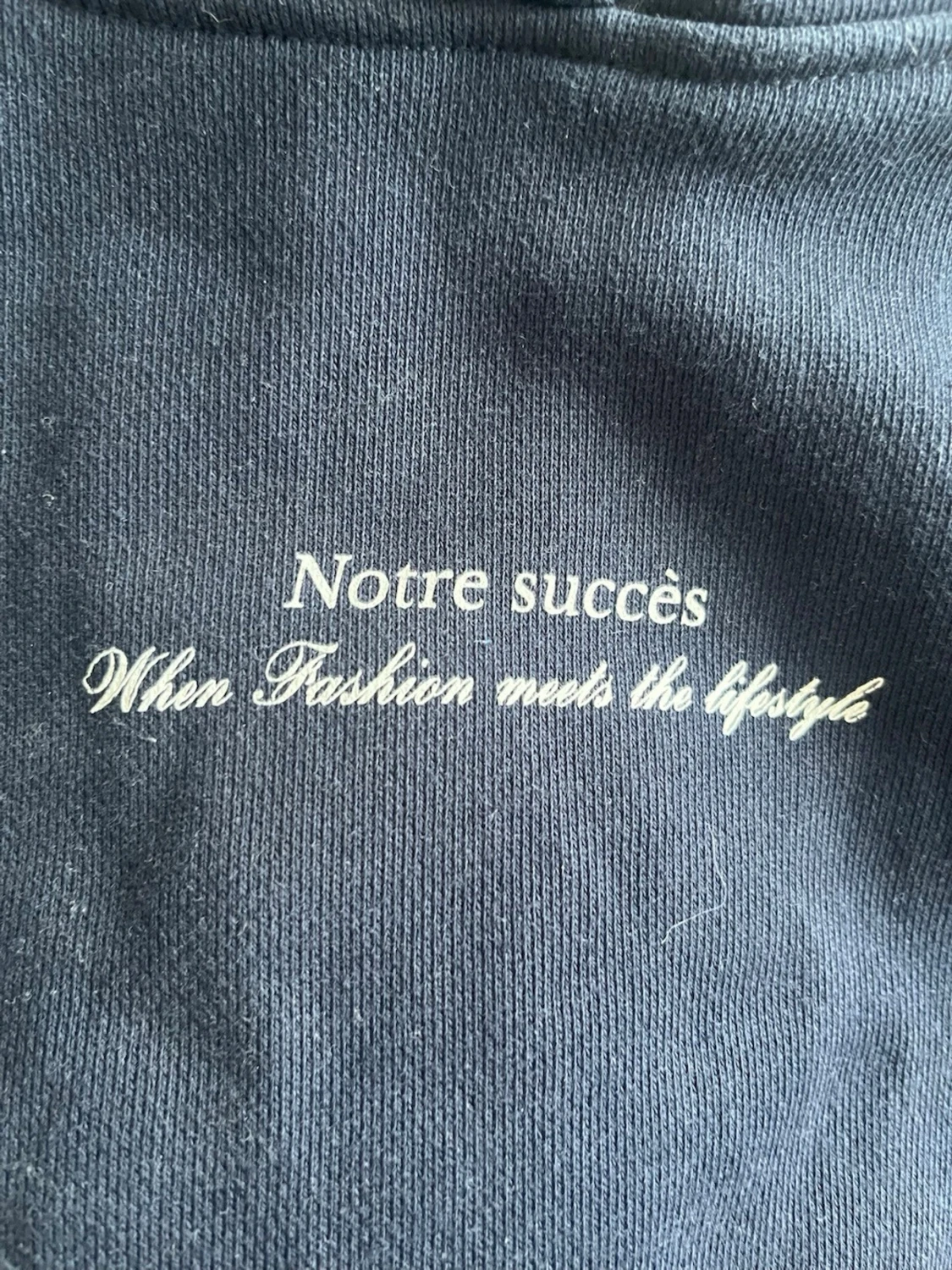 Mörkblå hoodie Stockholm tryck - 2