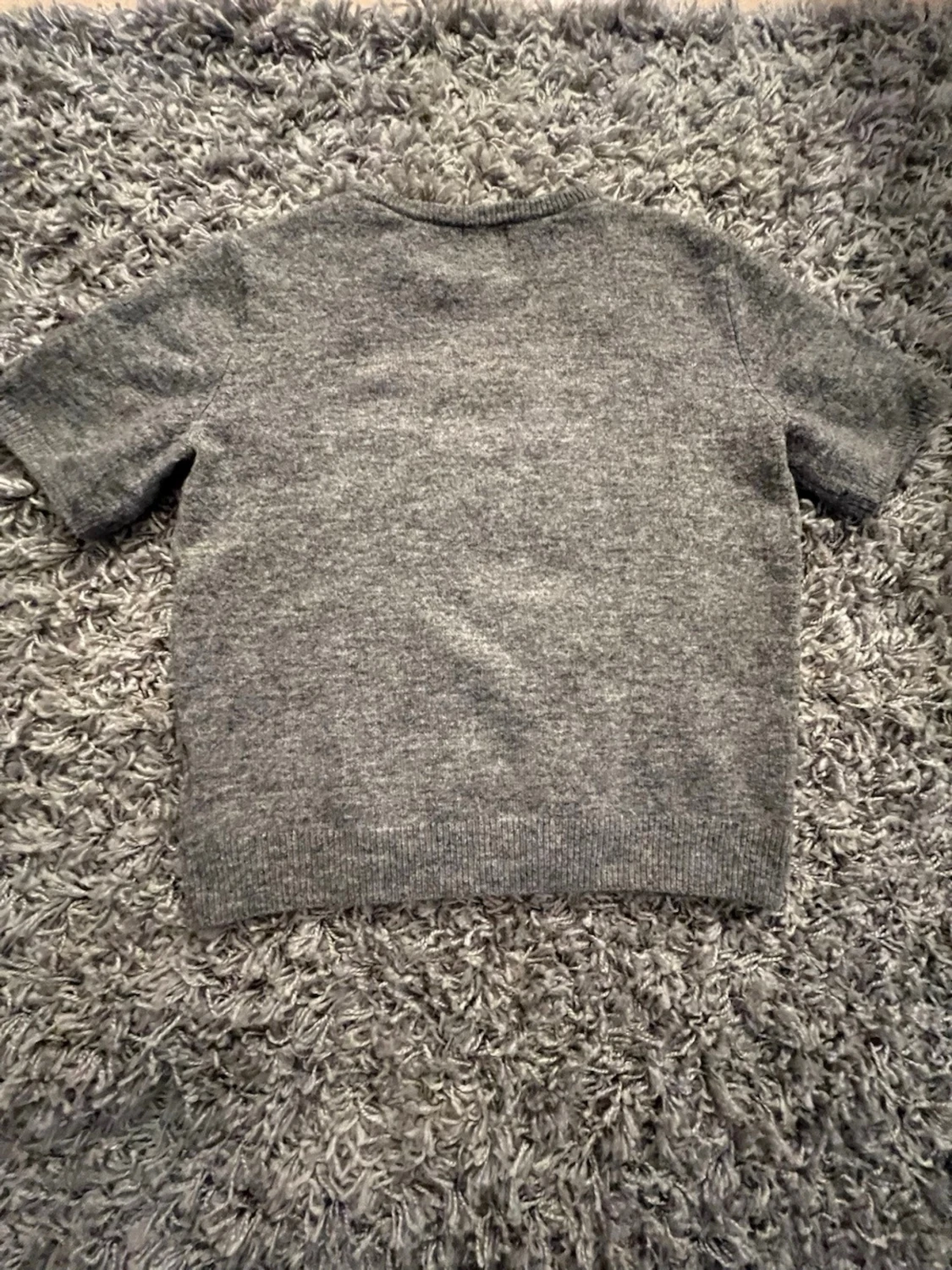 Grå stickad Tshirt - 2