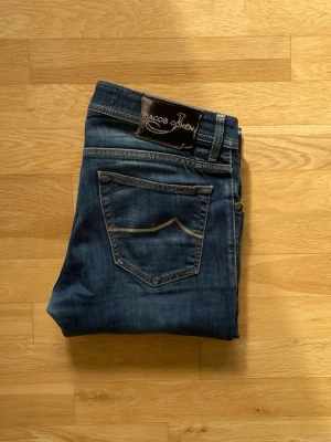 Jacob Cohën Jeans - Jacob Cohën | Skick 7,5 | Nypris 5500kr | Modell 622 | Storlek 31 | Hör av dig vid minsta fundering eller fråga!📩 