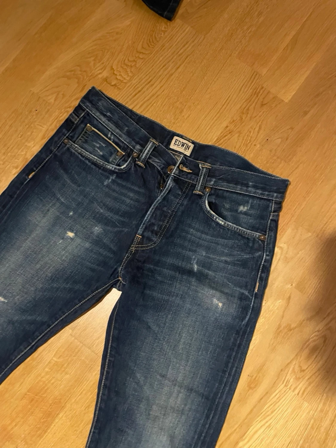 Edwin Selvedge  - 4