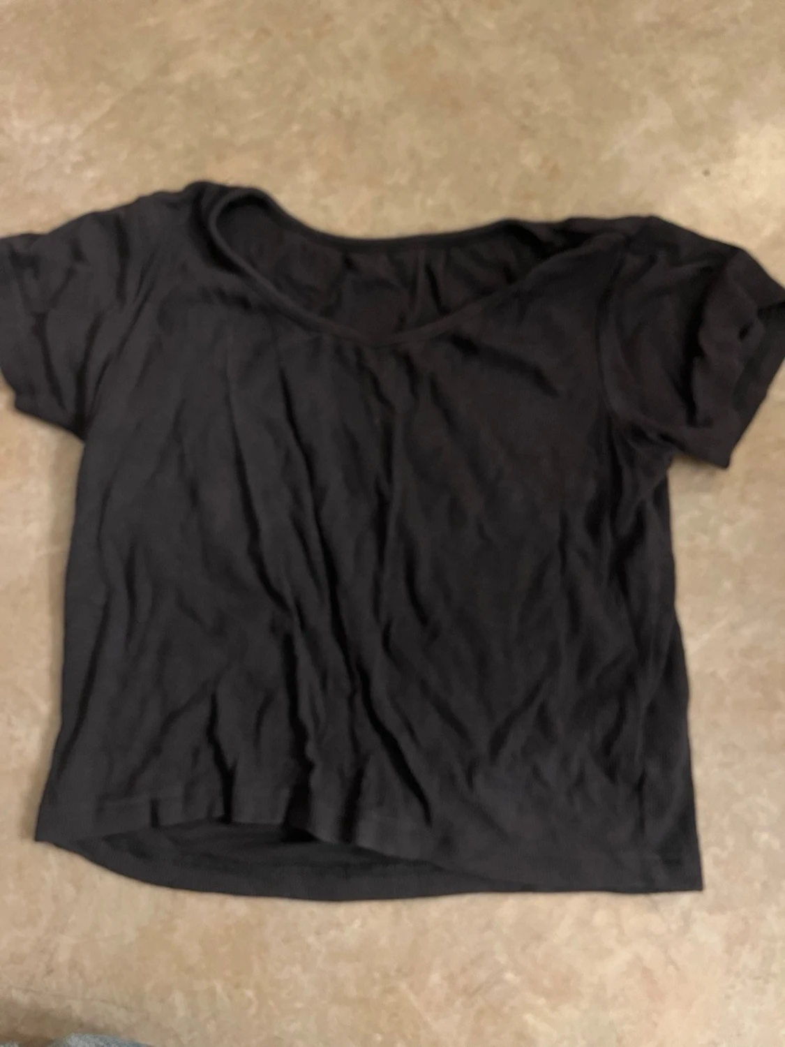 Svart kortärmad t-shirt