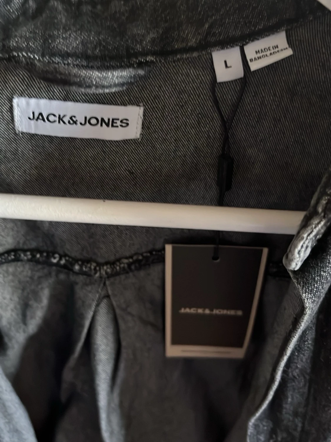 Svart jeansjacka från Jack & Jones - 2
