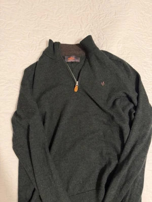 Grön Morris tröja - Storlek L, men passar mer M. Grymt skick!