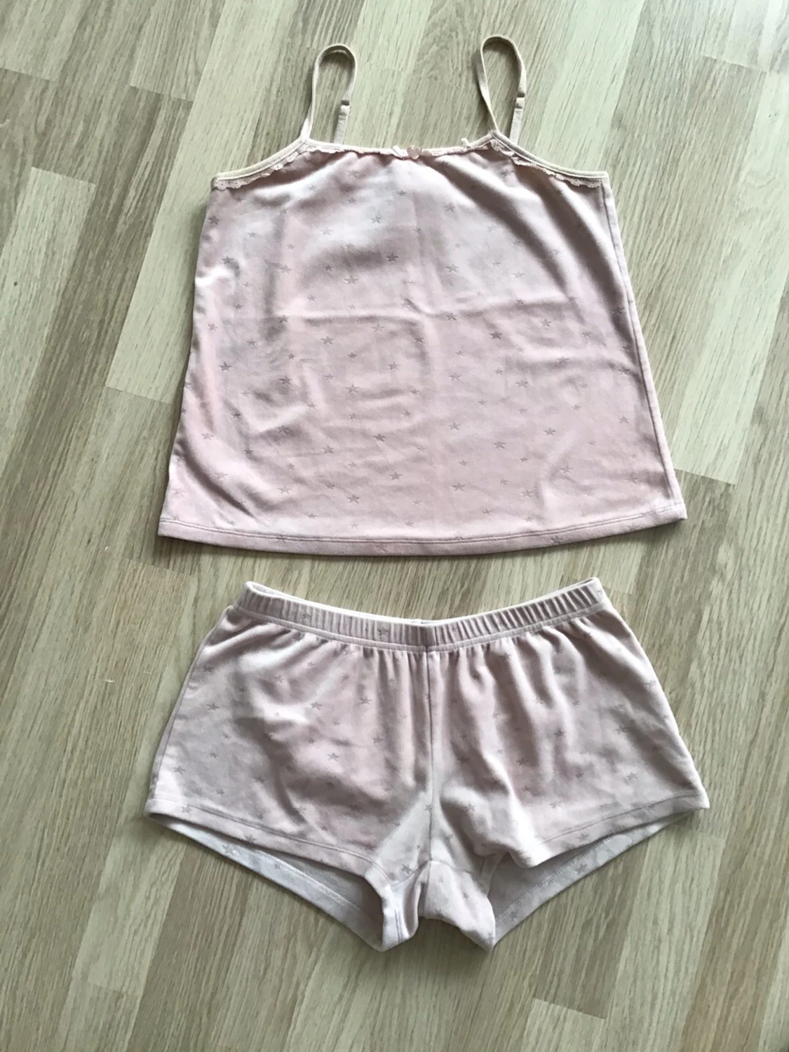 Ljusrosa pyjamasset (linne och shorts) i plysch, stl 146/152