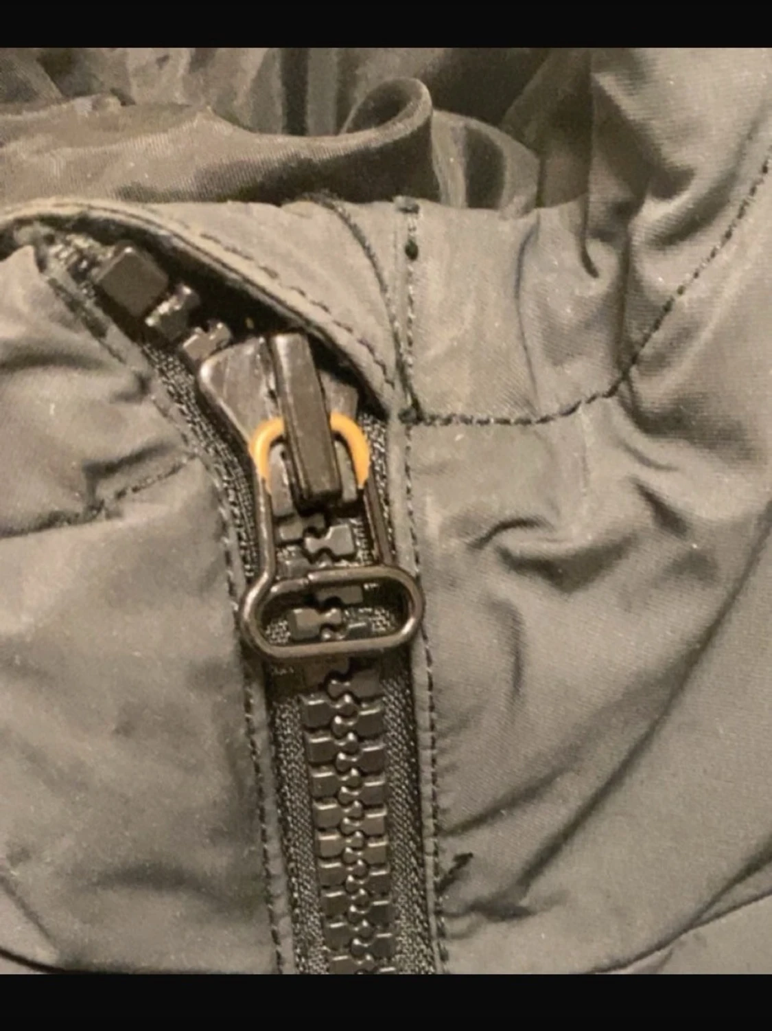 Svart pufferjacka från Adidas - 2
