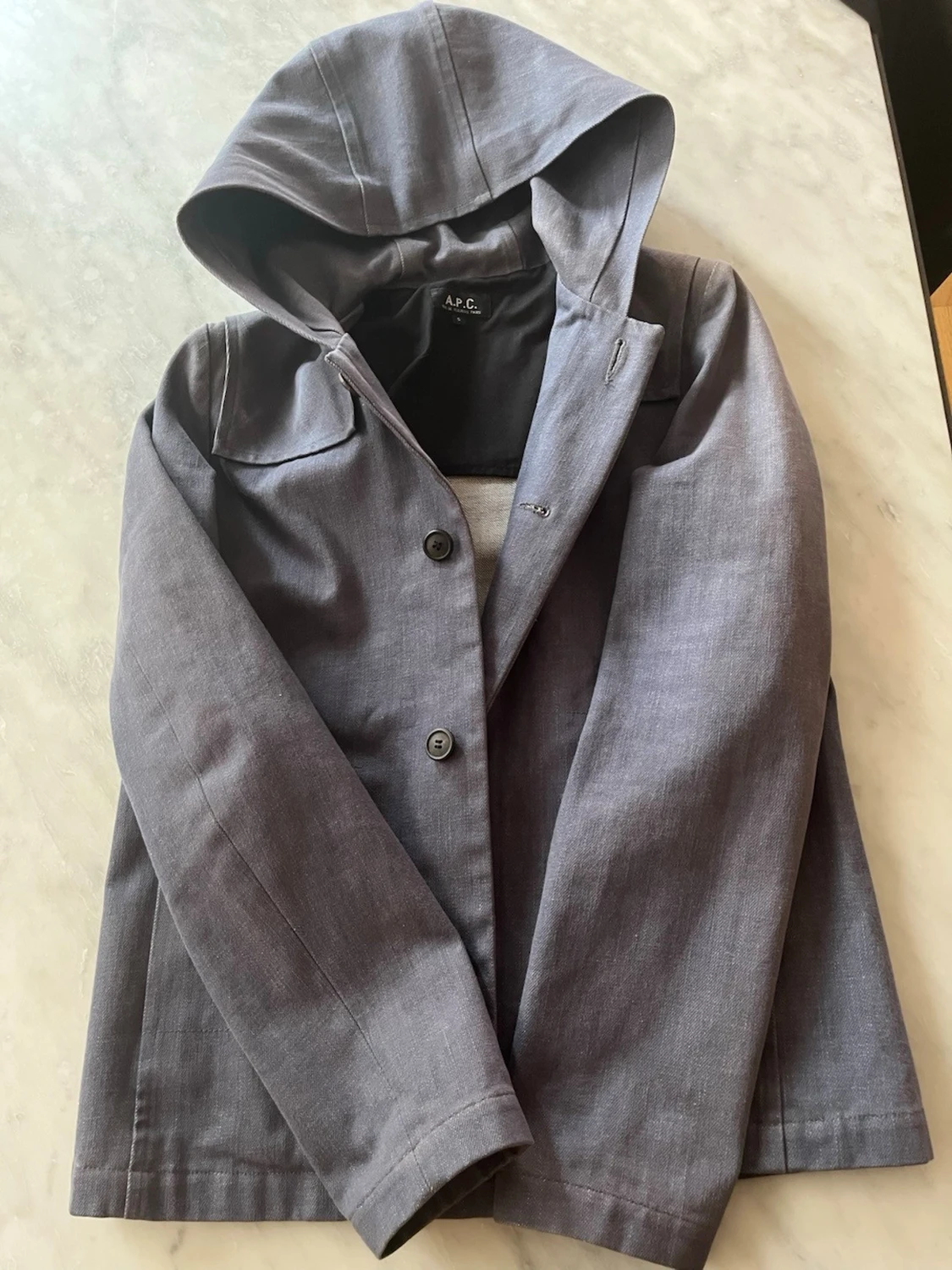 Grå hooded jacka från A.P.C.