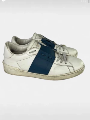 Valentino open sneakers - Storlek 40,5 7/10 skick