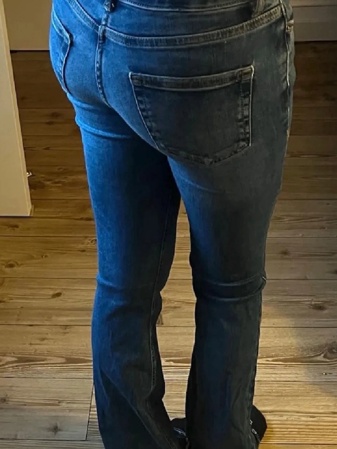 Mörkblå bootcut jeans - 1