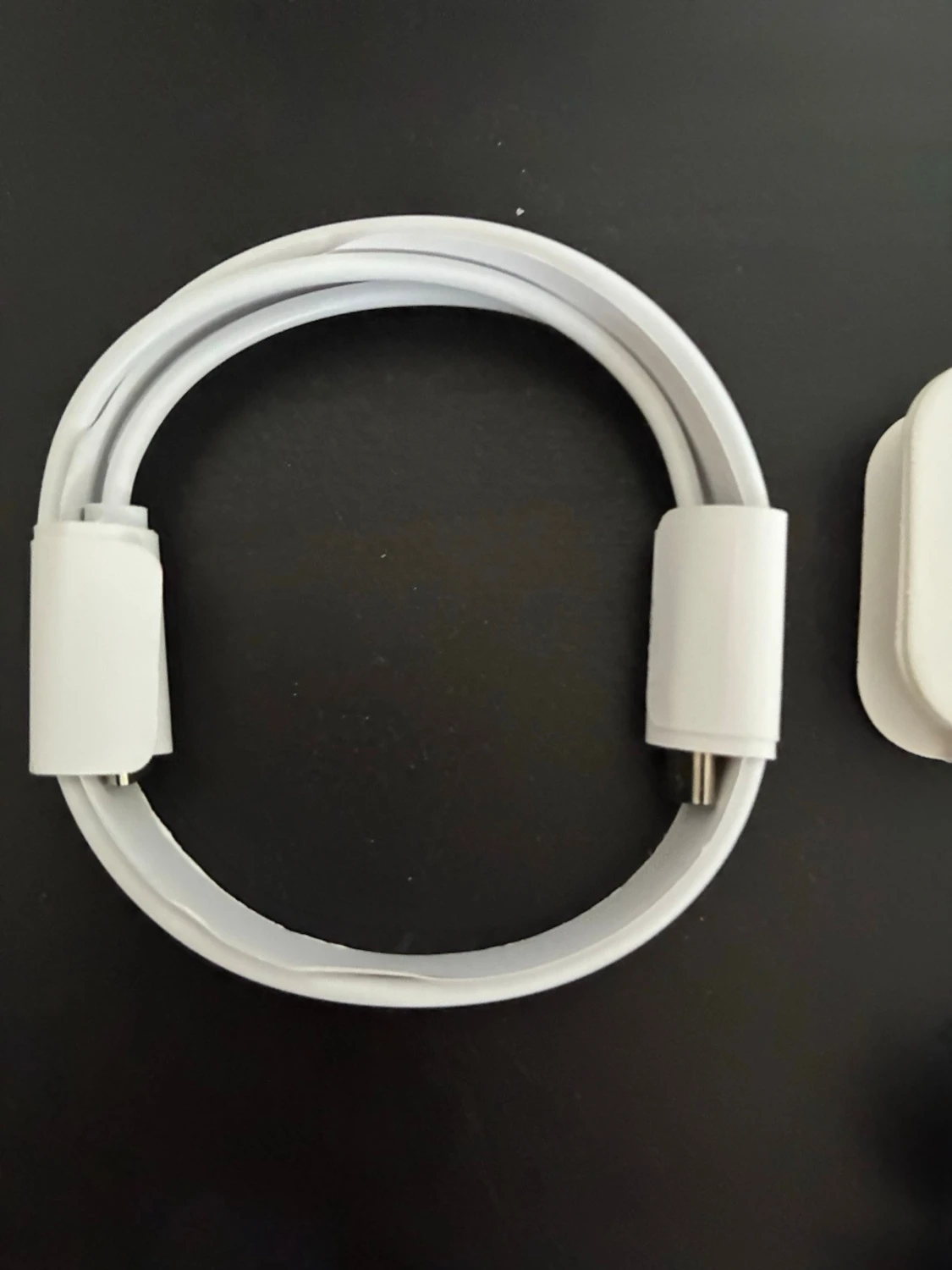 Apple AirPods Pro med laddningsetui - 4