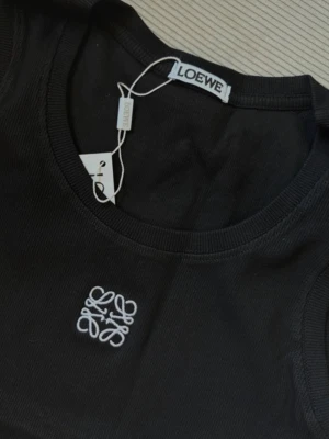 Linne - Storlek M , helt ny, inte genomskinlig, Stretchig, jag är storlek S men passar bra ändå